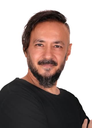 Engin Akpınar profil görseli