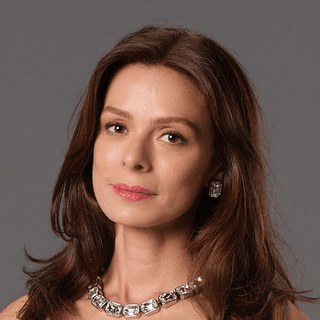 Özge Özpirinçci profil görseli