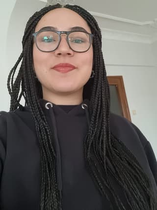 Nehir Günüşen profil görseli