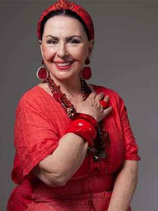 Nur Yoldaş profil görseli