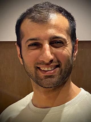 Ömer Dinar profil görseli