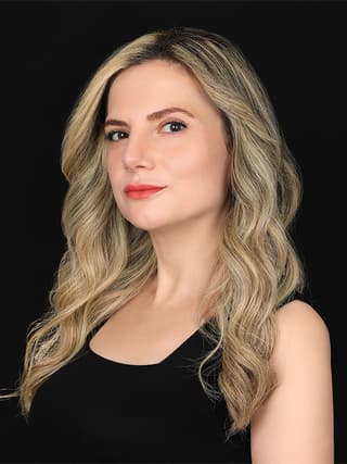 Özden Özgüç İnceer profil görseli
