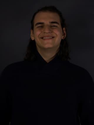 Teoman Akdeniz profil görseli